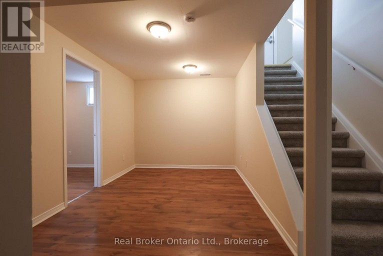 342 FLEMING DRIVE, London East (East D), Ontario, N5V4Y6