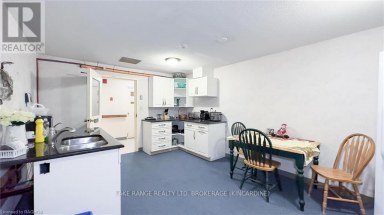 255 DURHAM STREET Kincardine Ontario photo 44