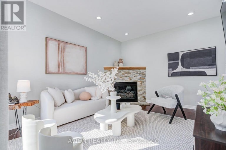 83 STONEBRIDGE BOULEVARD, Toronto (L'Amoreaux), Ontario, M1W4A8