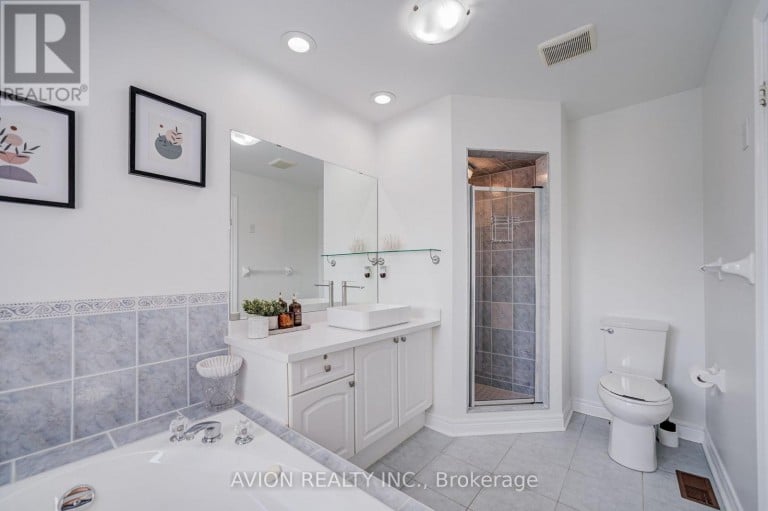 83 STONEBRIDGE BOULEVARD, Toronto (L'Amoreaux), Ontario, M1W4A8
