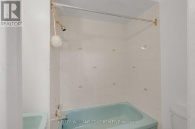 211 WENTWORTH STREET N Hamilton (Landsdale) Ontario photo 27