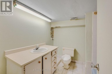 211 WENTWORTH STREET N Hamilton (Landsdale) Ontario photo 40