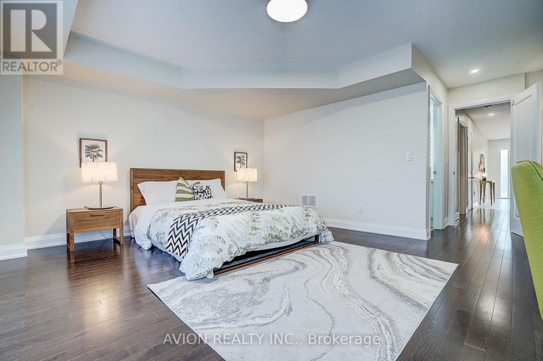 32 MCGURRAN LANE, Richmond Hill (Doncrest), Ontario, L4B0G8