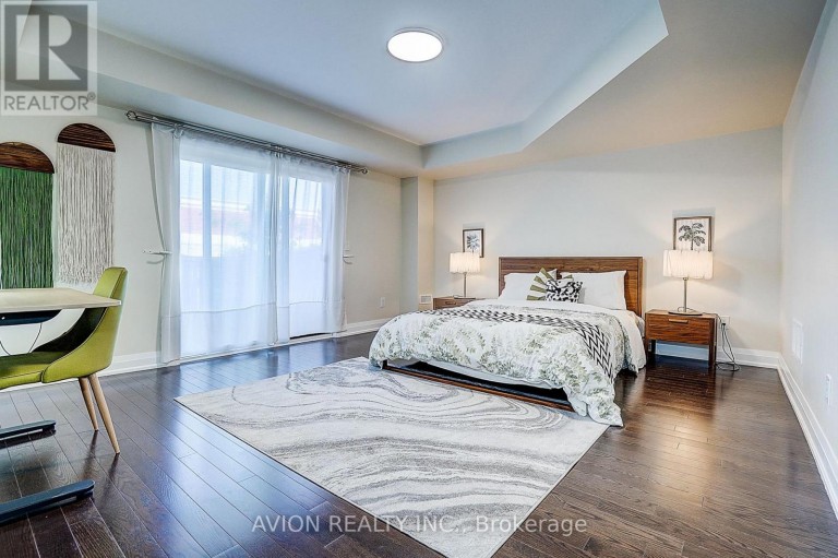 32 MCGURRAN LANE, Richmond Hill (Doncrest), Ontario, L4B0G8