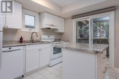 9 - 119 D'AMBROSIO DRIVE Barrie (Painswick North) Ontario photo 3