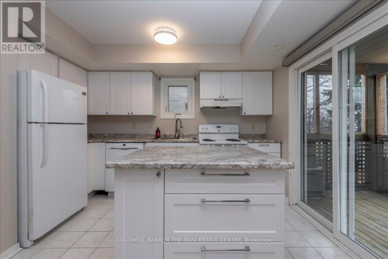 9 - 119 D'AMBROSIO DRIVE, Barrie (Painswick North), Ontario, L4N7N7