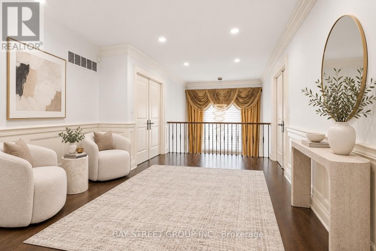 2334 HAMMOND ROAD, Mississauga (Sheridan), Ontario, L5K1T2