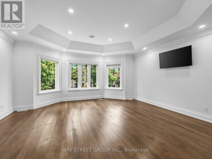 2334 HAMMOND ROAD, Mississauga (Sheridan), Ontario, L5K1T2