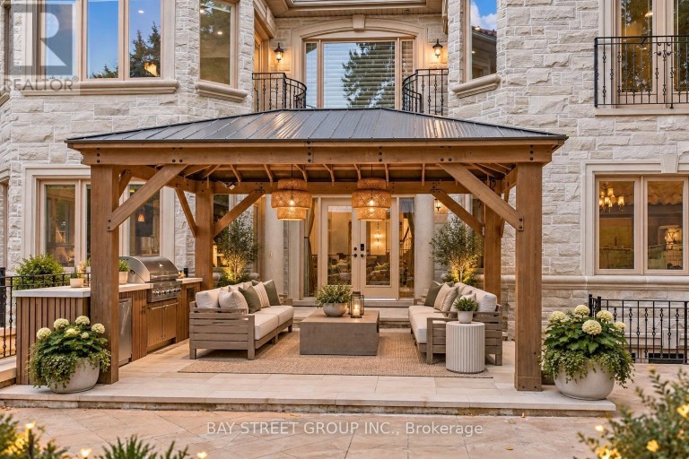 2334 HAMMOND ROAD, Mississauga (Sheridan), Ontario, L5K1T2
