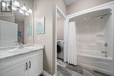 19 - 220 WALNUT STREET Lucan Biddulph (Lucan) Ontario photo 22