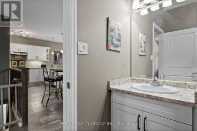 19 - 220 WALNUT STREET Lucan Biddulph (Lucan) Ontario photo 23