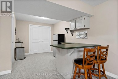 19 - 220 WALNUT STREET Lucan Biddulph (Lucan) Ontario photo 32