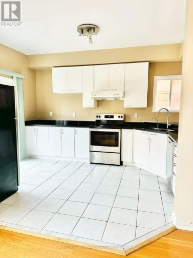 19 FAIRLAWN AVENUE, Markham (Berczy), Ontario, L6C2E7