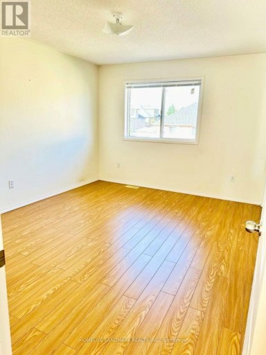 19 FAIRLAWN AVENUE, Markham (Berczy), Ontario, L6C2E7
