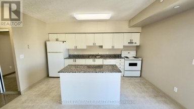 818 - 239 AUBURN DRIVE Waterloo Ontario photo 5