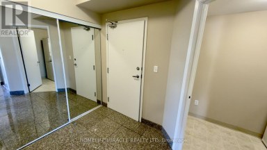 818 - 239 AUBURN DRIVE Waterloo Ontario photo 8