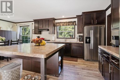 1515 UFFINGTON ROAD Bracebridge (Draper) Ontario photo 12
