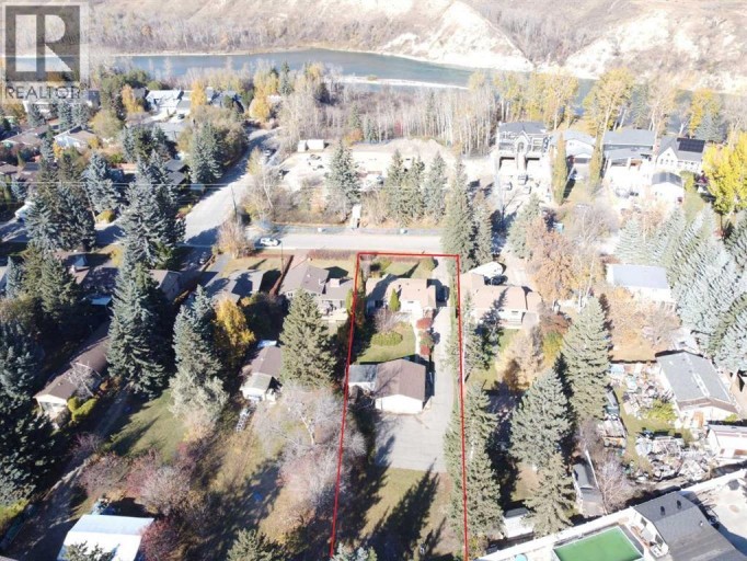 7219 Bow Crescent NW, Calgary, Alberta, T3B2C9