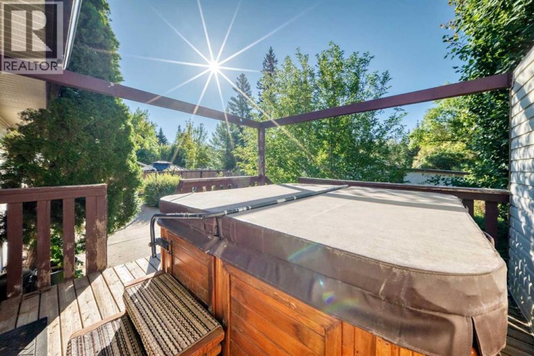 7219 Bow Crescent NW, Calgary, Alberta, T3B2C9