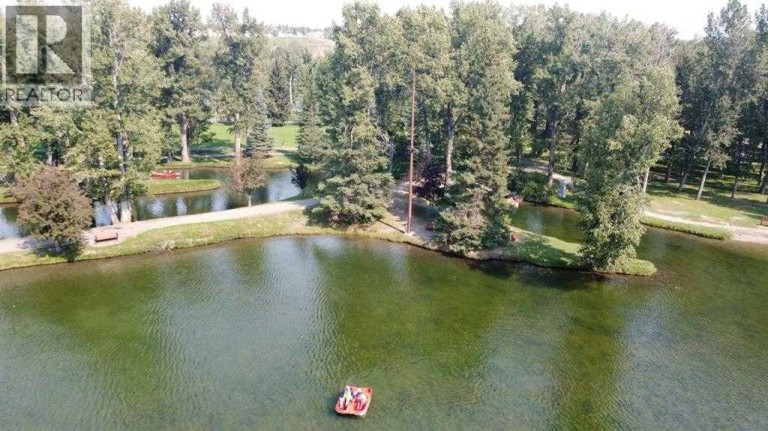 7219 Bow Crescent NW, Calgary, Alberta, T3B2C9