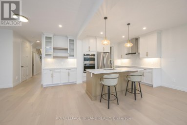 4211 LIBERTY CROSSING London South (South V) Ontario photo 9