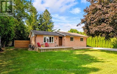 38823 VIENNA STREET Bluewater (Stanley) Ontario photo 1