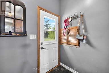 38823 VIENNA STREET Bluewater (Stanley) Ontario photo 15