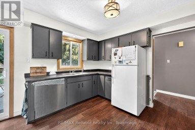 38823 VIENNA STREET Bluewater (Stanley) Ontario photo 8