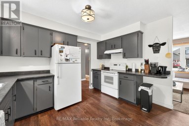 38823 VIENNA STREET Bluewater (Stanley) Ontario photo 9