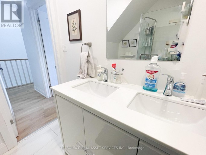 1 - 20 SULLIVAN STREET, Toronto (Kensington-Chinatown), Ontario, M5T1B9