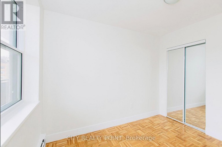 601 - 2 GRANDSTAND PLACE, Toronto (Thorncliffe Park), Ontario, M4H1E2