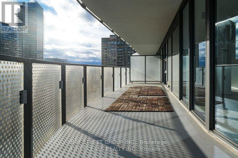 1402 - 11 WELLESLEY STREET W, Toronto (Bay Street Corridor), Ontario, M4Y0G4
