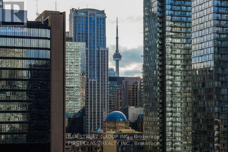1402 - 11 WELLESLEY STREET W, Toronto (Bay Street Corridor), Ontario, M4Y0G4