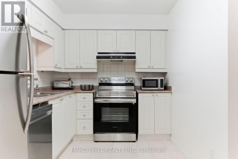 814 - 11 TOWNSGATE DRIVE, Vaughan (Crestwood-Springfarm-Yorkhill), Ontario, L4J8G4