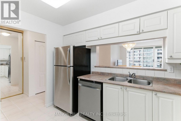 814 - 11 TOWNSGATE DRIVE, Vaughan (Crestwood-Springfarm-Yorkhill), Ontario, L4J8G4