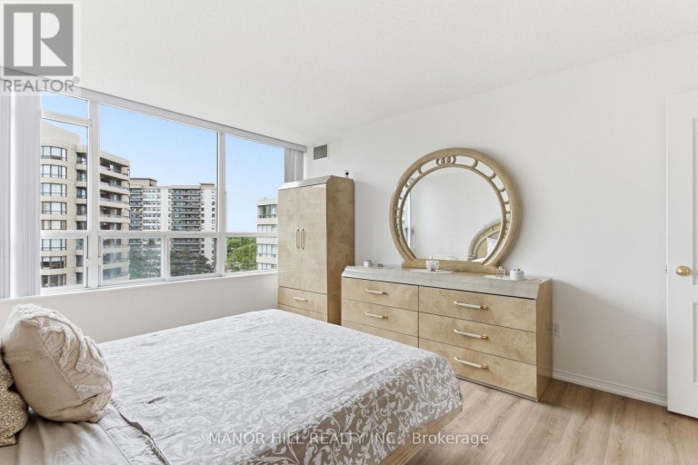 814 - 11 TOWNSGATE DRIVE, Vaughan (Crestwood-Springfarm-Yorkhill), Ontario, L4J8G4