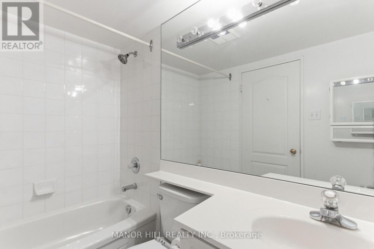 814 - 11 TOWNSGATE DRIVE, Vaughan (Crestwood-Springfarm-Yorkhill), Ontario, L4J8G4