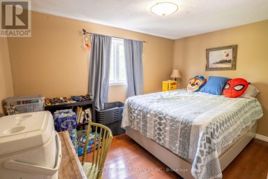 56 HERSEY CRESCENT Barrie (Holly) Ontario photo 25