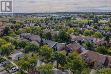 56 HERSEY CRESCENT Barrie (Holly) Ontario photo 31