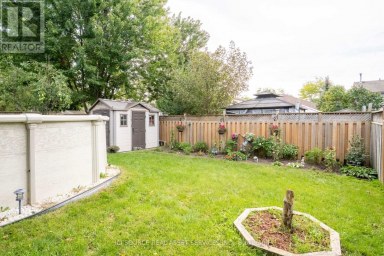 56 HERSEY CRESCENT Barrie (Holly) Ontario photo 9