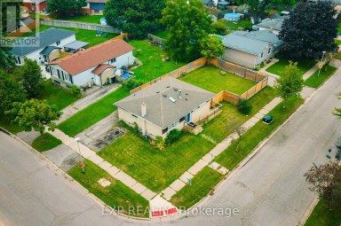 56 ASHBURY AVENUE London South (South Y) Ontario photo 1