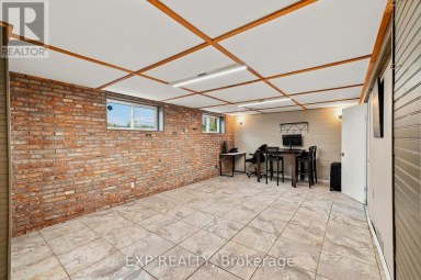 56 ASHBURY AVENUE London South (South Y) Ontario photo 18
