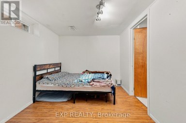 56 ASHBURY AVENUE London South (South Y) Ontario photo 20
