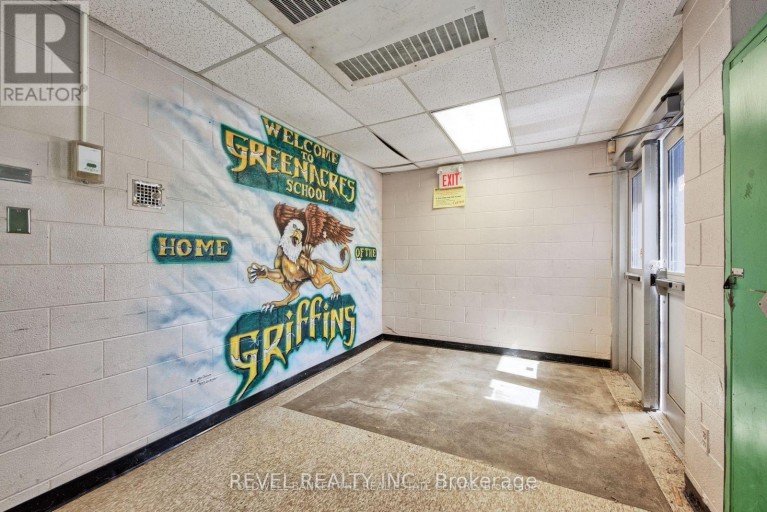 45 RANDALL AVENUE, Hamilton (Stoney Creek), Ontario, L8G2K8