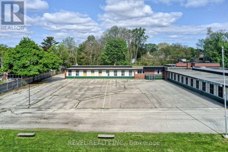 45 RANDALL AVENUE, Hamilton (Stoney Creek), Ontario, L8G2K8
