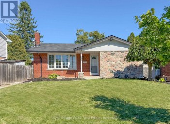 121 LABRADOR DRIVE Oshawa (Donevan) Ontario photo 1