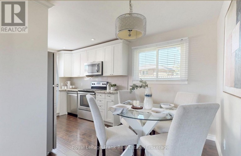 121 LABRADOR DRIVE, Oshawa (Donevan), Ontario, L1H7E4