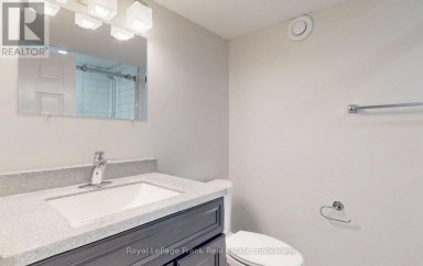 121 LABRADOR DRIVE Oshawa (Donevan) Ontario photo 34