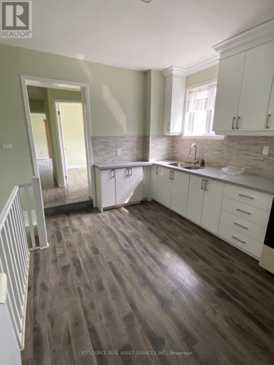 2 - 54 MARKHAM STREET, Toronto (Trinity-Bellwoods), Ontario, M6J2G5