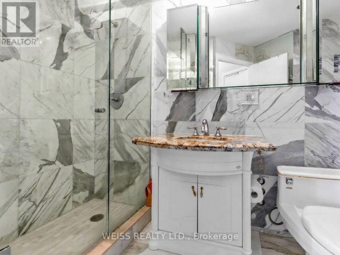 902 - 18 BEVERLEY STREET, Toronto (Kensington-Chinatown), Ontario, M5T3L2